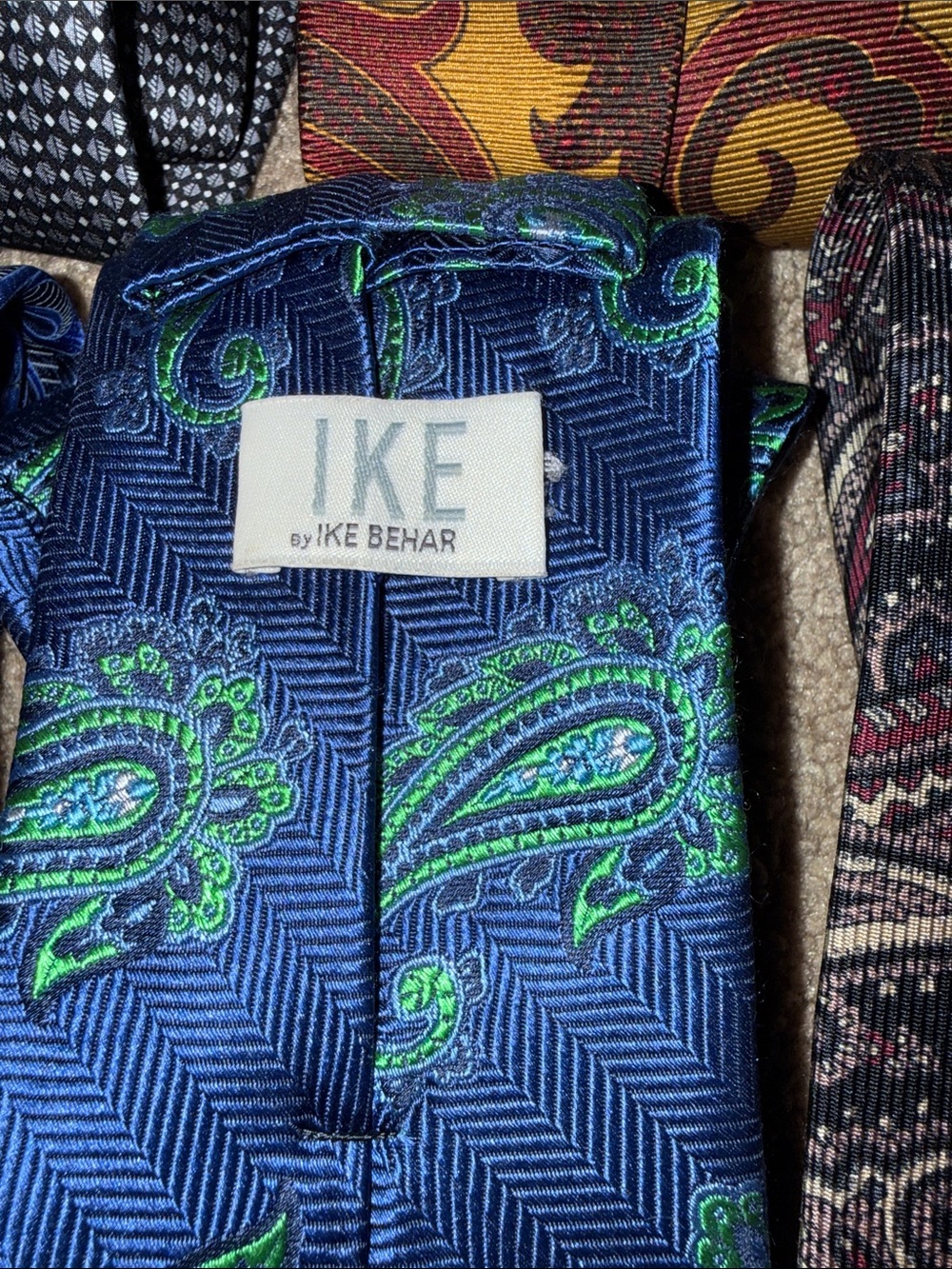 Designer Men's Paisley & Patterned Tie Collection - Assorted Colors - Picture 16 of 16